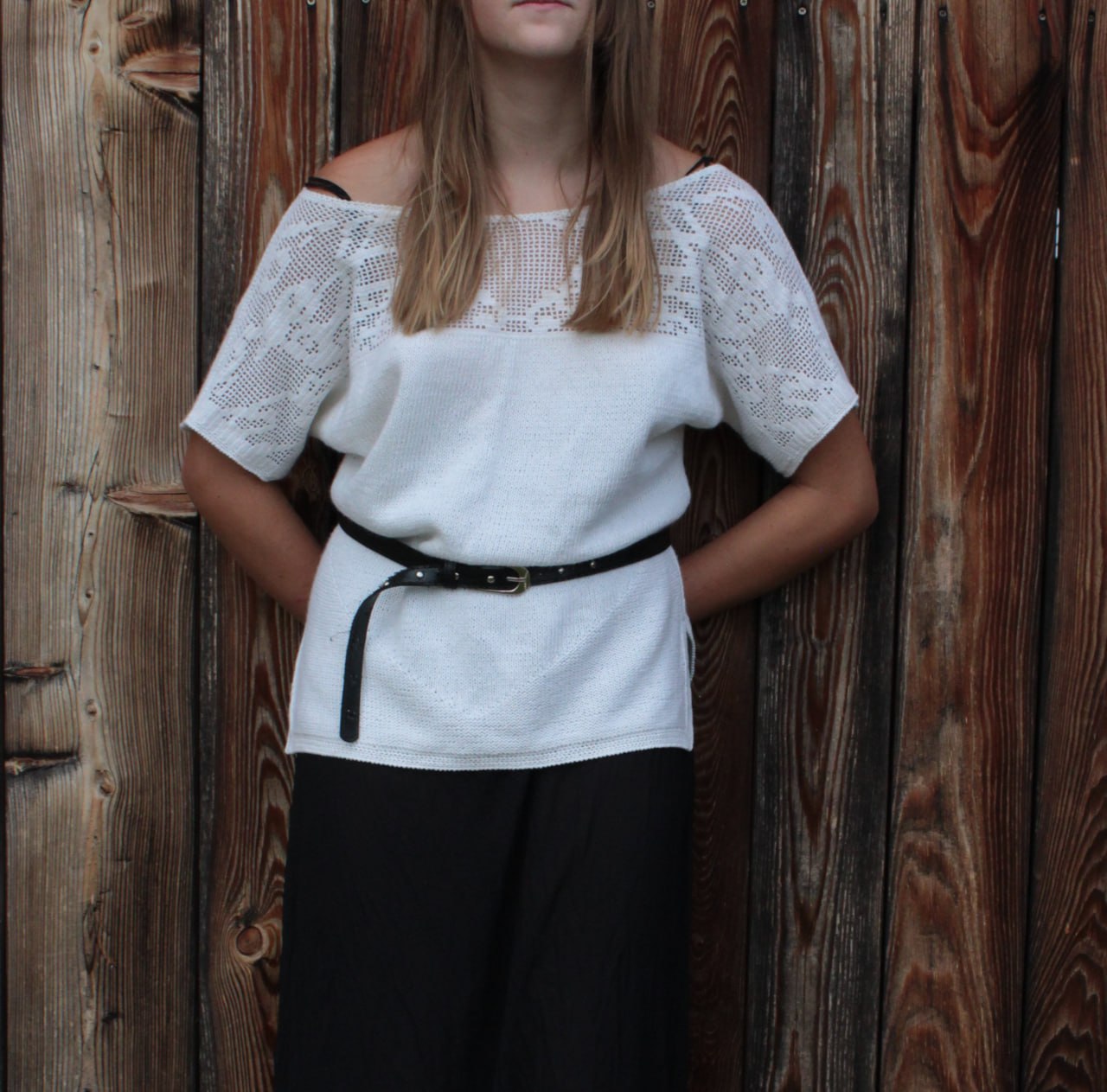 White Cashmere and Cotton Sweater with “Winged Lion” Ornament